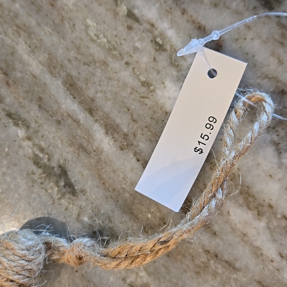 Two Raffia Starfish, NWT - Picture 4 of 5